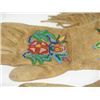 Image 5 : Cree Beaded Gauntlets