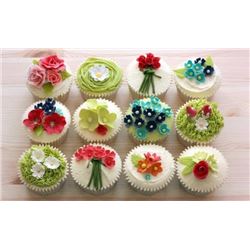 12 Cupcakes and Champagne to Share with Friends