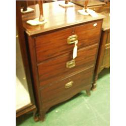 Early 19c mahogany three drawer chest of drawers on splay feet, 25" wide…