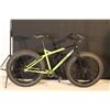 Image 1 : BLACK AND GREEN STATE SINGLE SPEED OVERSIZED BIKE