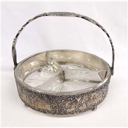 Barbour Silver Plate Co. Dutch Eduardian Dish
