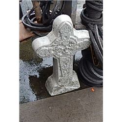 CONCRETE - LARGE CROSS