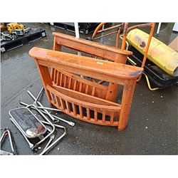 WALL MOUNTED PLANTER BOX - WOOD - 2 TTL