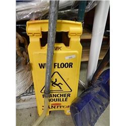 PLASTIC SAFETY SIGN - WET FLOOR