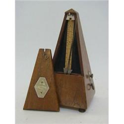 A MAELZEL METRONOME, height 24cm 20-30...