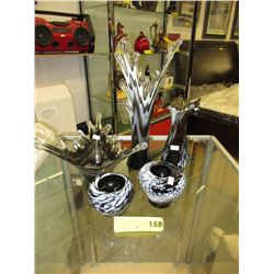 5 Art glass vases