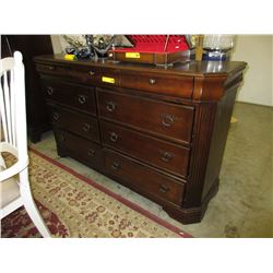 New - 6 Drawer dresser with 2 accessory drawers