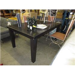 New - Dining table with pop up leaf
