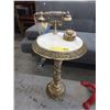 Image 1 : Vintage telephone table