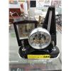 Image 1 : Metronome & 2 clocks - used