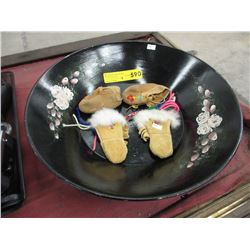 Hand painted gold pan & leather souvenirs