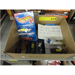 6 Hot Wheels cars