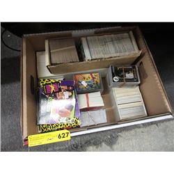 2000 Assorted trading cards