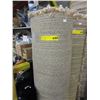 Image 1 : Beige shag area carpet - used