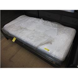 Twin size pillow top mattress