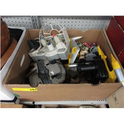 Box of Star Wars toys - used
