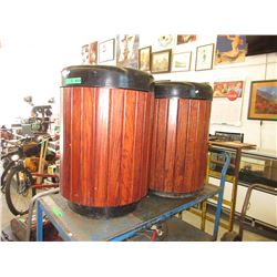 2 Outdoor garbage cans - used