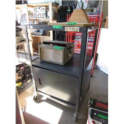 Rolling projector stand