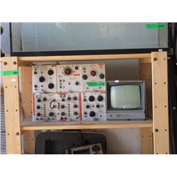 7 Vintage electronic units
