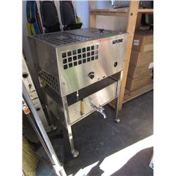 Aqua-Still water distiller - used