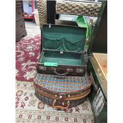 Vintage picnic basket & small leather case
