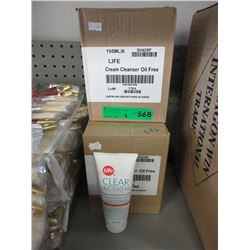 3 Cases of sensitive skin cream cleanser
