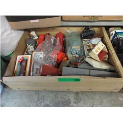 HO Scale train cars & accessories