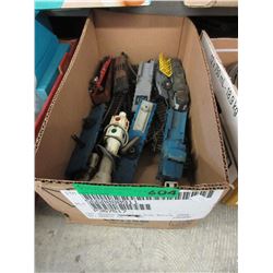 HO Scale train cars & track - used