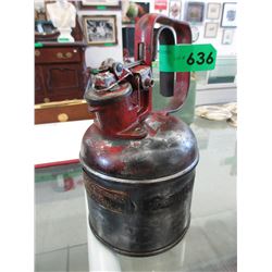 Small vintage safety can