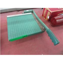 Vintage mini paper cutter