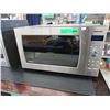 Image 1 : Used Panasonic microwave