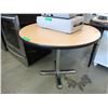 Image 1 : Small round table - used.