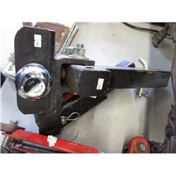 Heavy duty trailer hitch with extension - used