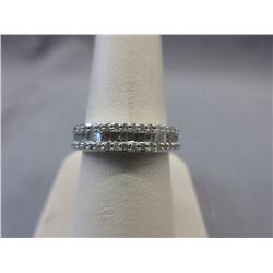 0.62 CTW White Diamond Cluster Row Ring