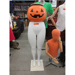 Full figure mannequin pant form w/ pumpkin basket