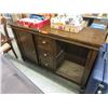 Image 1 : Farm style sideboard