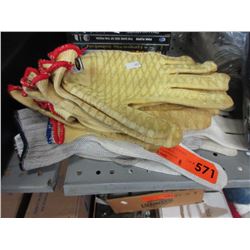 8 Pairs of Assorted New Work Gloves