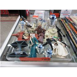 16 Vintage Star Wars collectibles