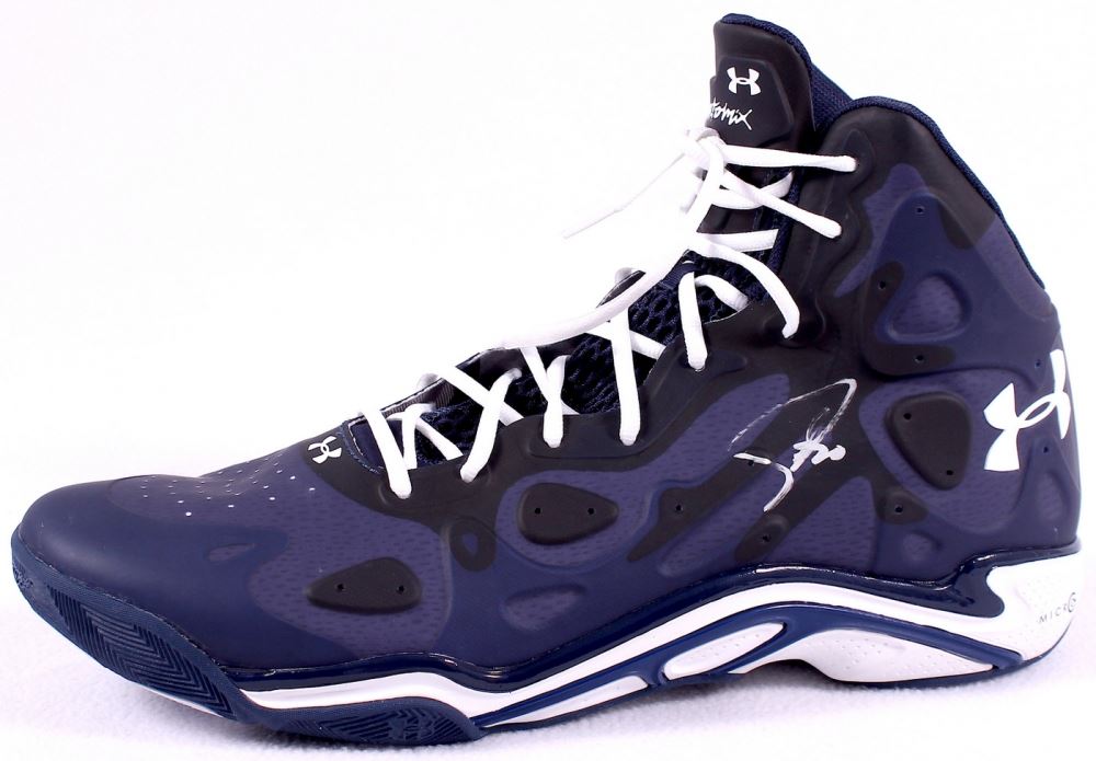 Stephen Curry Under Armour Basketball Shoes almoire