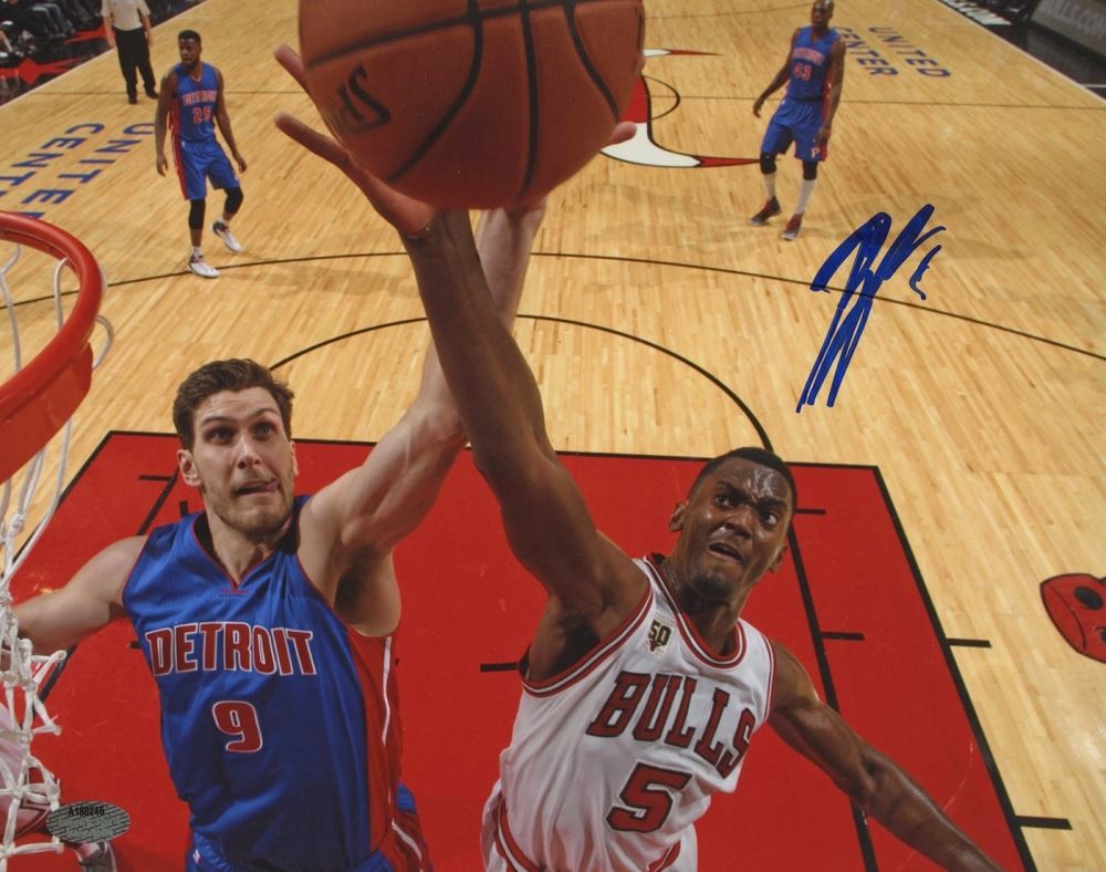 NBA: Joakim Noah (Chicago Bulls) élu meilleur défenseur de l'année NBA: Joakim Noah (Chicago Bulls) élu meilleur défenseur de l'année