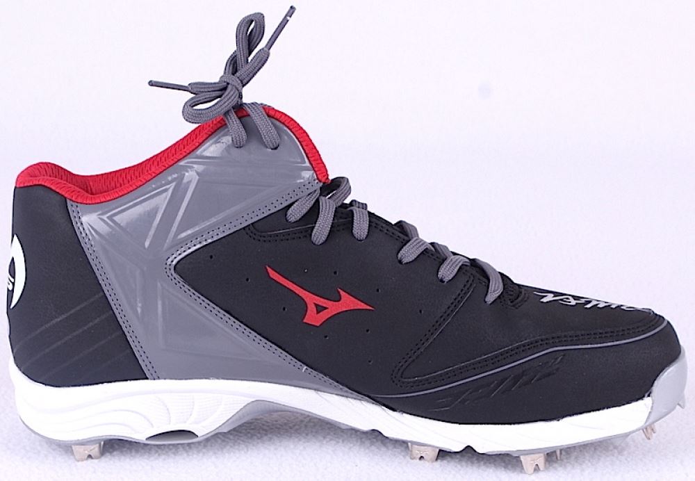 Brian McCann Signed Braves Mizuno Baseball Shoe (MLB Hologram)