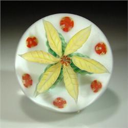 Lundberg Studios 1994 Poinsettia paperweight 