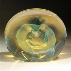 Vigiletti 1978 abstract design paperweight