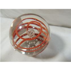 BLOWN GLASS SWIRL DESIGN VINTAGE PAPERWEIGHT