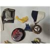 Image 2 : LOT VINTAGE PIN MILITARY MUSIC WESTERN MORE