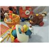 Image 3 : FISHER PRICE JACKPOT BOX VINTAGE TOYS PULL MORE!!