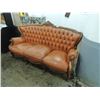 Image 1 : BEAUTIFUL ANTIQUE VINTAGE TUFTED LEATHER SOFA