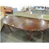 Image 1 : WALNUT DINING TABLE SCALLOPED QUEEN ANN
