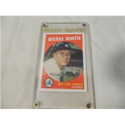 1996 MICKEY MANTLE BASEBALL CARD