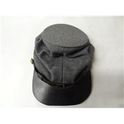 Felt Field Cap with Leather Brim-X13